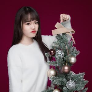 美女和帅哥在努力生孩子
